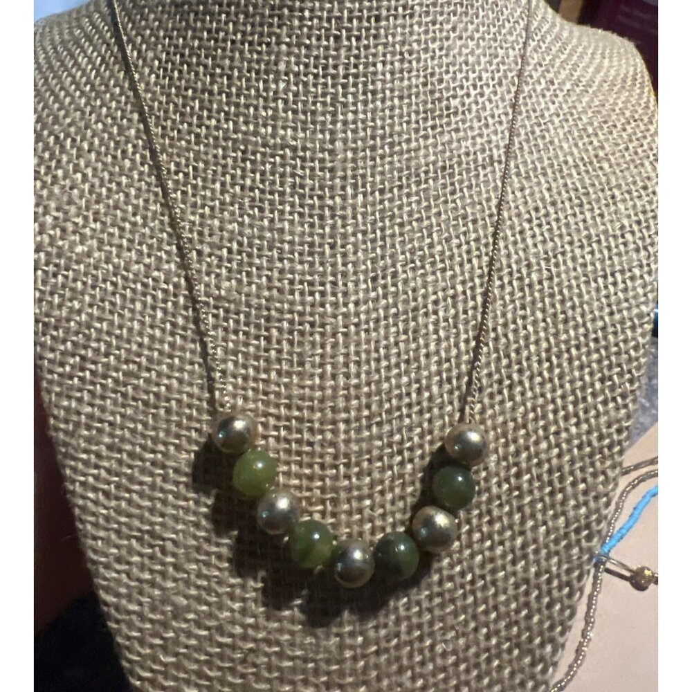 Vintage Gold Tone Bead Necklace Green Cloudy Gold Beads Spring Ring Clasp 23"